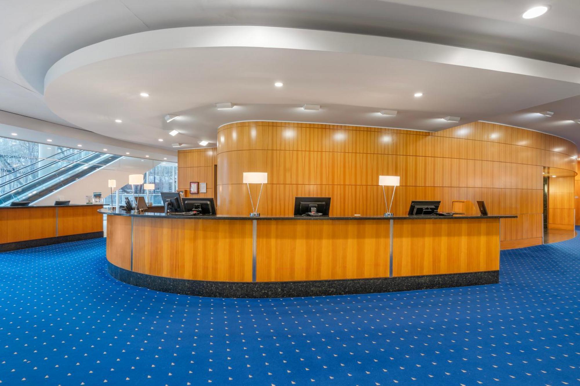 Embarc Vancouver Exterior photo